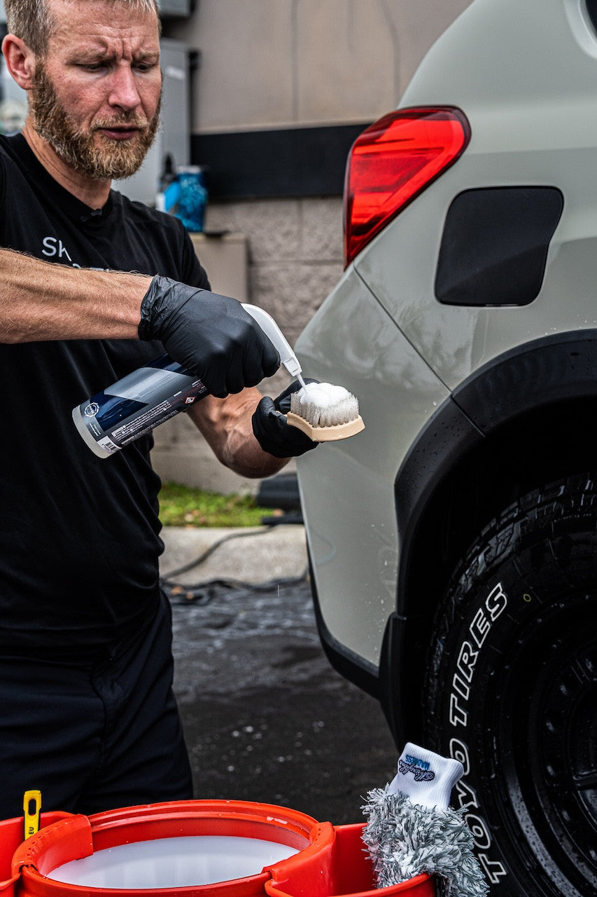 CARPRO ReTyre Tire & Rubber Cleaner