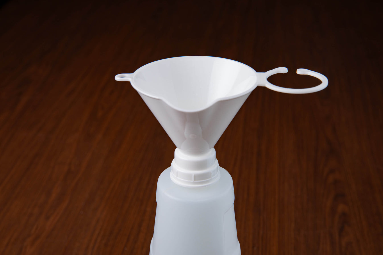 Griot's Garage Threaded Bottle Top Funnel - Set of 4